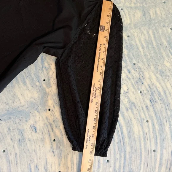 GAP Black Ruffle V-Neck Casual Dress - Picture 5 of 8